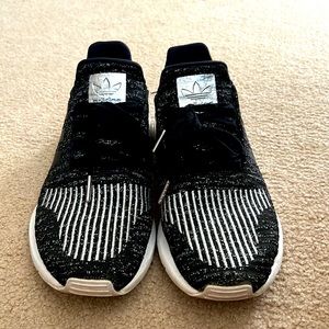 Black & silver adidas